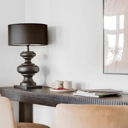 Sanders - Pleasant Four-bedroom In The Lovely Capital Apartment *