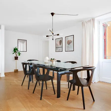 Sanders - Pleasant Four-bedroom In The Lovely Capital Apartment