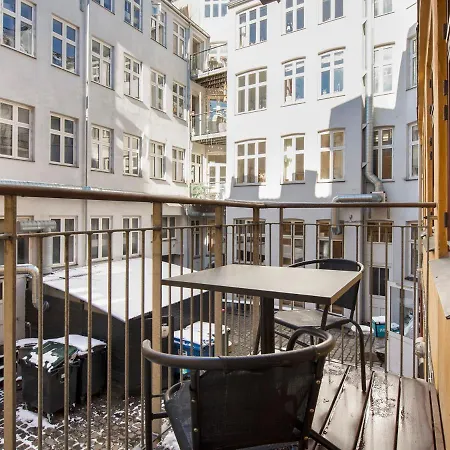 Apartment Sanders - Pleasant Four-bedroom In The Lovely Capital *