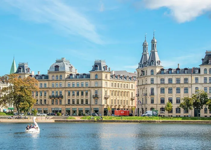 1- Pleasant 4-bdr In *