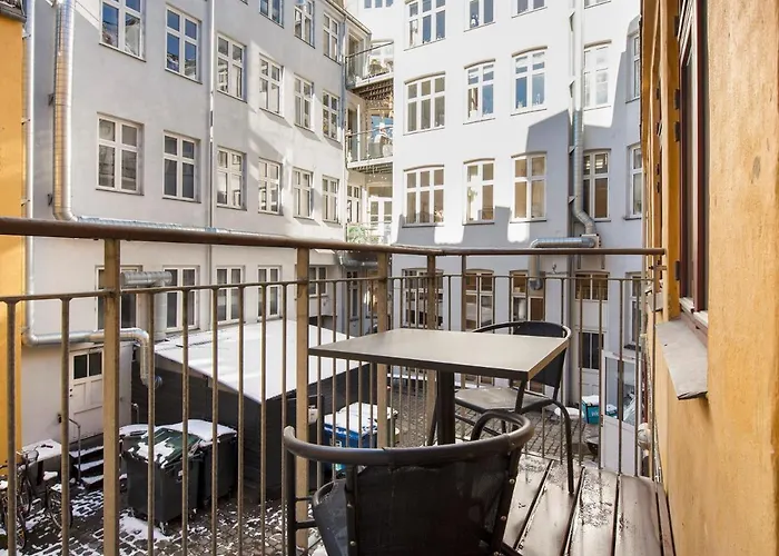 شقة 1- Pleasant 4-bdr In *