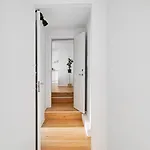 1- Pleasant 4-bdr In *