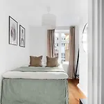 1- Pleasant 4-bdr In